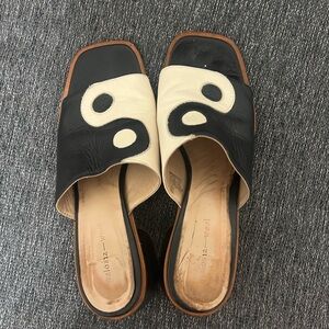 Paloma Wool yin yang mules